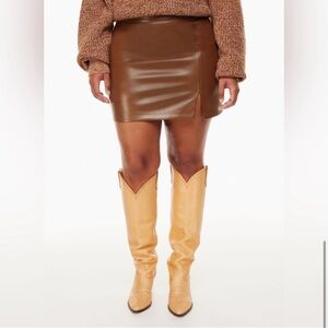 WILFRED‎ Aritzia Patio Mini Faux Vegan Leather Skirt Cognac Size 0